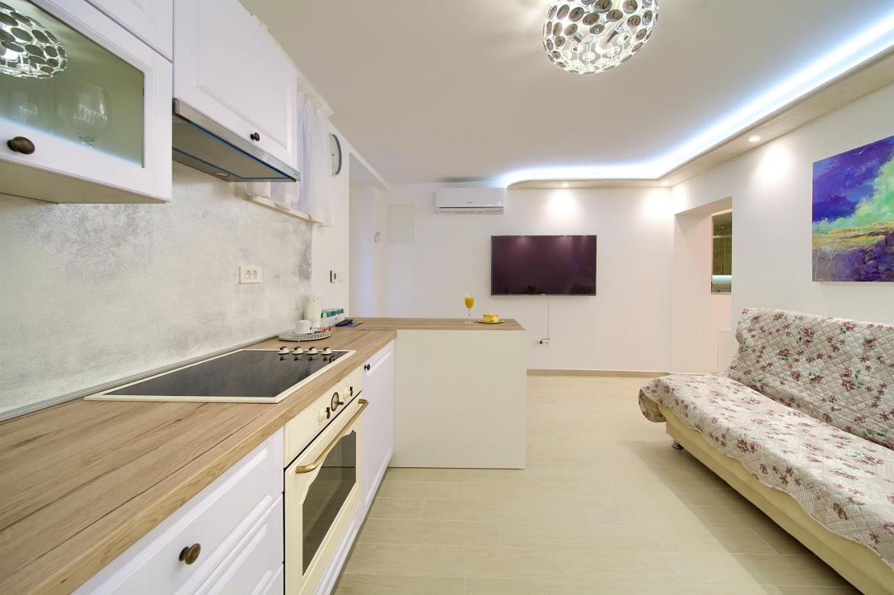 Casa Aurelia - Mali Tone Apartment Krk Town Luaran gambar