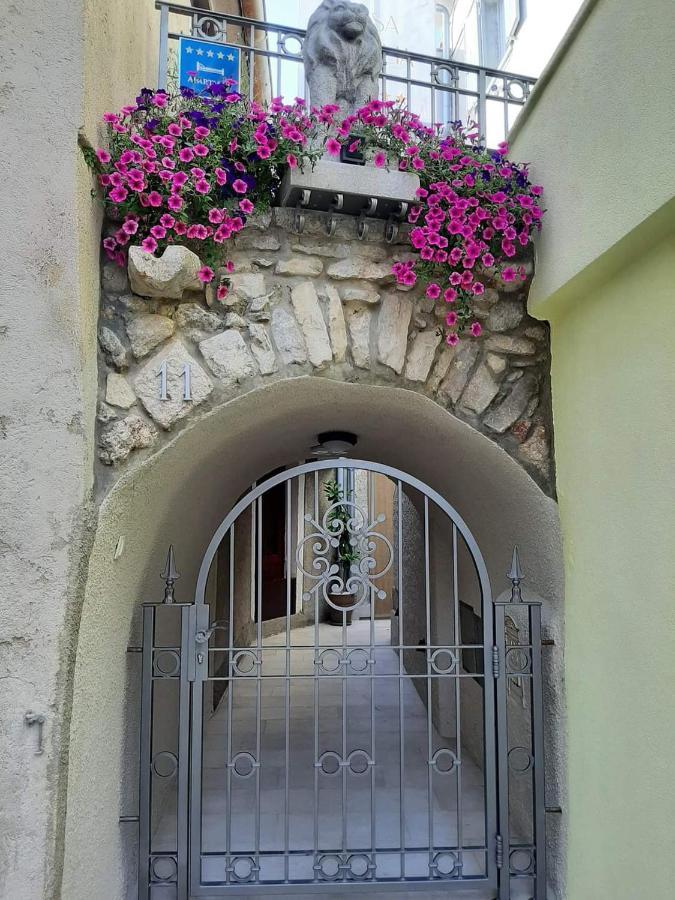 Casa Aurelia - Mali Tone Apartment Krk Town Luaran gambar